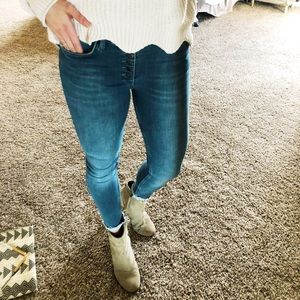 Free People Highwaisted Button Up Jeans 27
